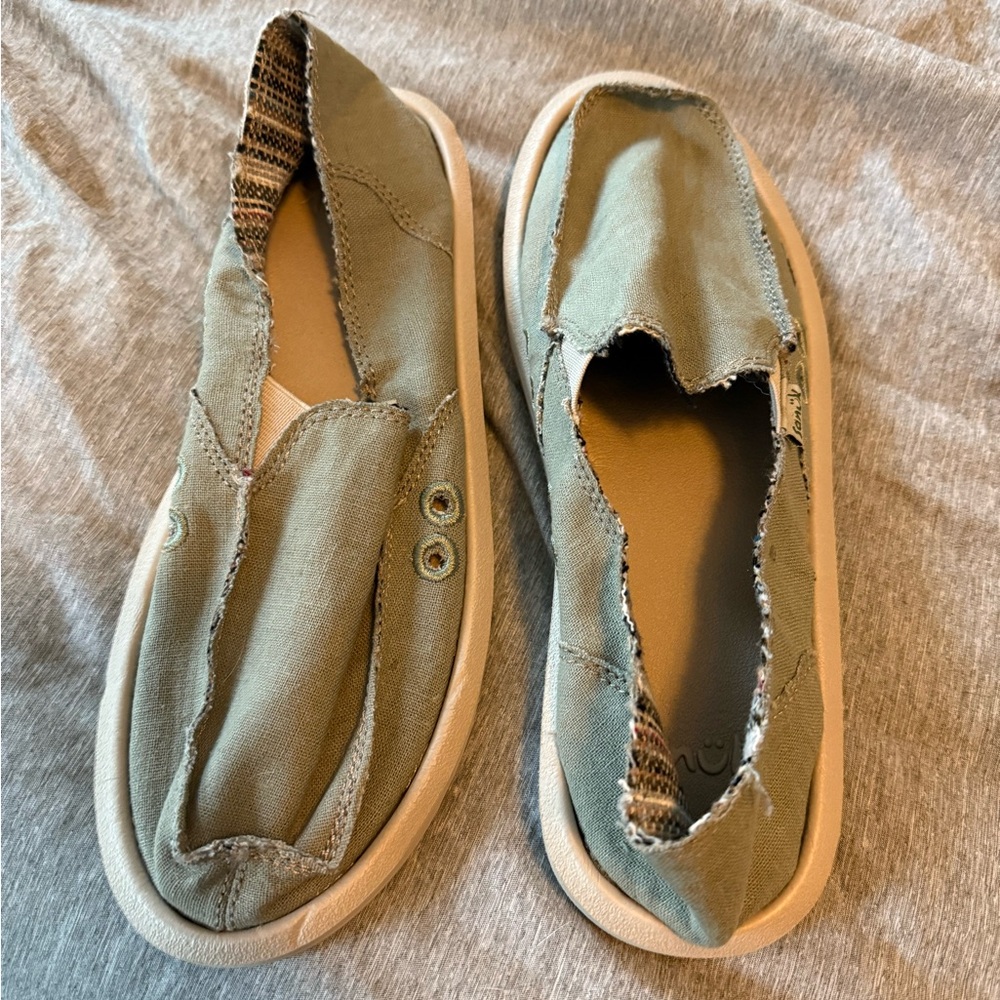 Sanuk Green Slip-On Sandals